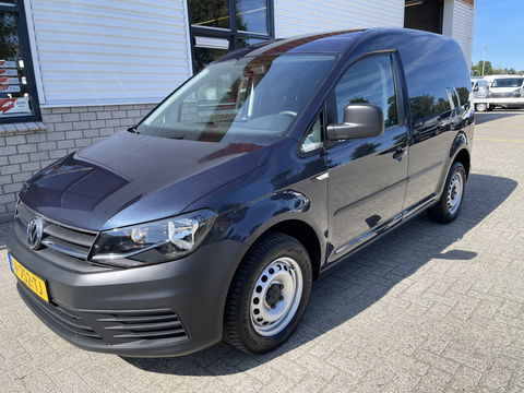 Volkswagen Caddy 2.0 TDI L1H1 BMT Trendline / rijklaar € 10.950 ex btw / lease vanaf € 236 / airco / cruise / donker blauw metallic / electrische laadruimte ventilatie !