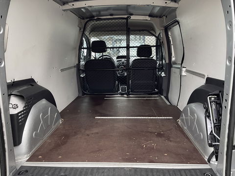 Renault Kangoo 1.5 dCi 90pk automaat Energy Comfort Maxi L2H1 / vaste prijs rijklaar € 12.950 ex btw / lease vanaf € 256 / airco / zilver metallic / pdc achter !