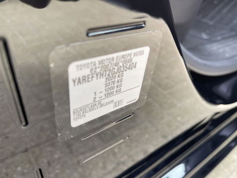 Toyota ProAce CITY 1.5 D-4D 102pk L1H1 Live / rijklaar € 18.950 ex btw / fabrieksgarantie tot 03-07-2025 ! / lease vanaf € 366 / airco / cruise / navi / zo goed als nieuw