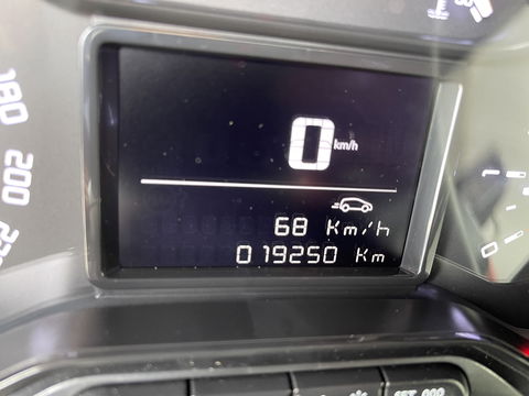 Toyota ProAce CITY 1.5 D-4D 102pk L1H1 Live / rijklaar € 18.950 ex btw / fabrieksgarantie tot 03-07-2025 ! / lease vanaf € 366 / airco / cruise / navi / zo goed als nieuw