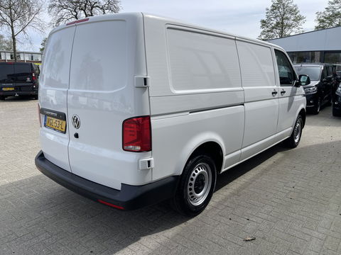 Volkswagen Transporter T6.1 / 2.0 TDI 110pk L2H1 28 Comfortline / vaste prijs rijklaar € 18.950 ex btw / lease vanaf € 366 / airco / achteruit rijcamera / dichte achterdeuren / pdc voor en achter !