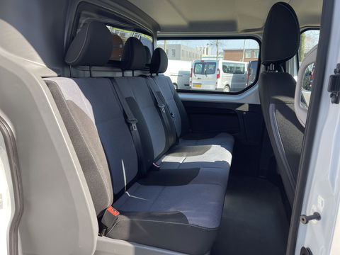 Opel Vivaro 1.6 CDTI 125pk L2H1 DC 5 persoons Edition EcoFlex / vaste prijs rijklaar € 15.950 ex btw / lease vanaf € 311 / airco / cruise / navi / trekhaak 2000 kg / pdc achter !