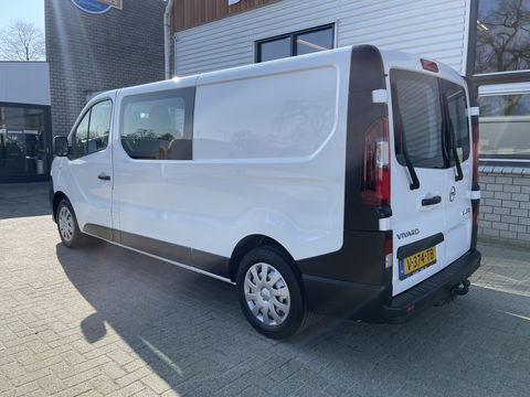 Opel Vivaro 1.6 CDTI 125pk L2H1 DC 5 persoons Edition EcoFlex / vaste prijs rijklaar € 15.950 ex btw / lease vanaf € 311 / airco / cruise / navi / trekhaak 2000 kg / pdc achter !