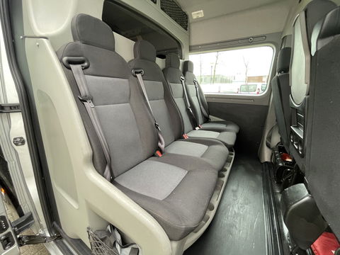 Renault Master T35 2.3 dCi 135 L3H2 DC 7 persoons / vaste prijs rijklaar € 24.950 ex btw / lease vanaf € 462 / airco / cruise / navi / trekhaak 2500 kg / pdc voor en achter / achteruit rijcamera !