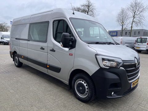 Renault Master T35 2.3 dCi 135 L3H2 DC 7 persoons / vaste prijs rijklaar € 24.950 ex btw / lease vanaf € 462 / airco / cruise / navi / trekhaak 2500 kg / pdc voor en achter / achteruit rijcamera !