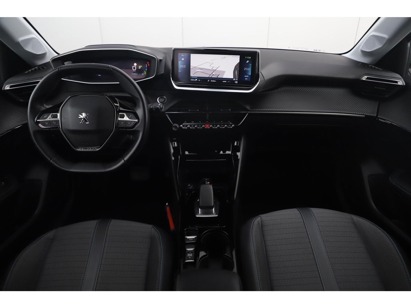 Peugeot e-208 EV Allure 50 kWh Automaat Half Leder Navigatie Camera Clima Cruise PDC LMV Carplay Android Bluetooth