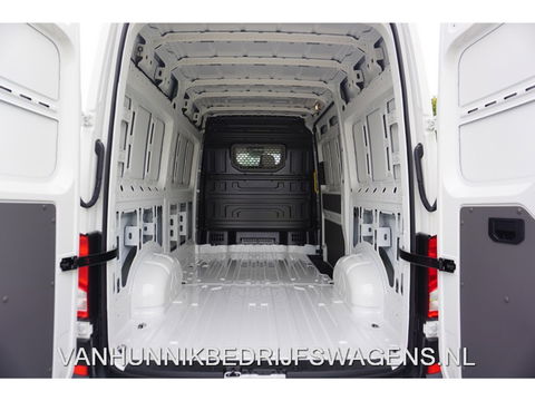 Volkswagen Crafter 35 177PK L3H3 AUT BPM VRIJ!! Airco, Navi, Camera, Cruise, Gev. Stoel 270Gr Deur!! NR. 267