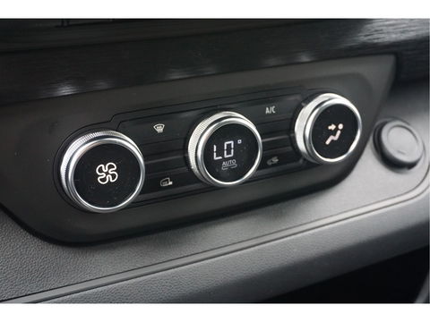 Renault Trafic 170PK L2H1 LUXE EDC AUT BPM VRIJ!! Navi, LM Velg, Betimmering, Trekhaak, 2x Schuifdeur!! NR. 299