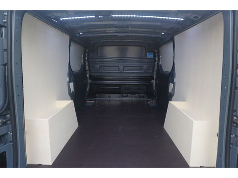 Renault Trafic 170PK L2H1 LUXE EDC AUT BPM VRIJ!! Navi, LM Velg, Betimmering, Trekhaak, 2x Schuifdeur!! NR. 424