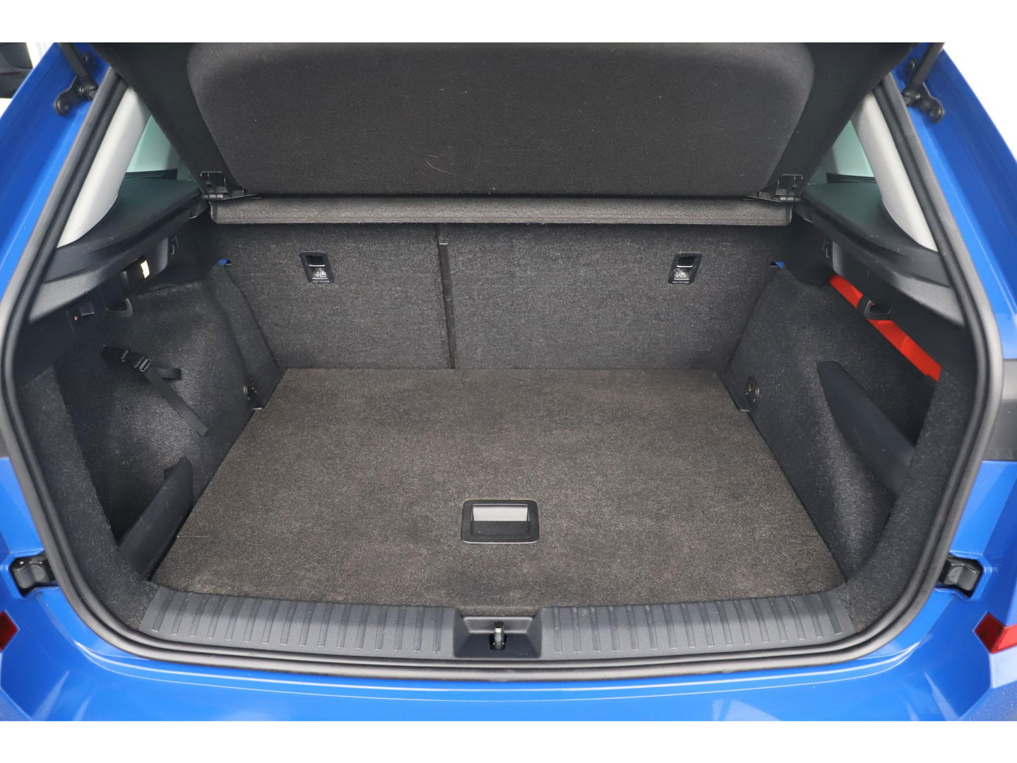 Škoda Kamiq 1.0 TSI Business Edition 116PK Virtual Cockpit Navigatie Stoelverwarming Clima Cruise Parkeersensors 16 inch LMV Carplay Android Getint Glas