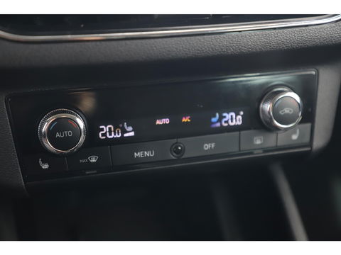 Škoda Kamiq 1.0 TSI Business Edition 116PK Virtual Cockpit Navigatie Stoelverwarming Clima Cruise Parkeersensors 16 inch LMV Carplay Android Getint Glas