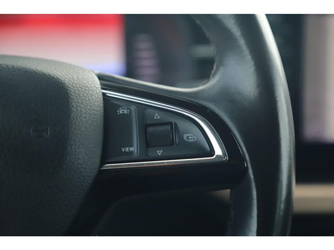 Škoda Kamiq 1.0 TSI Business Edition 116PK Virtual Cockpit Navigatie Stoelverwarming Clima Cruise Parkeersensors 16 inch LMV Carplay Android Getint Glas