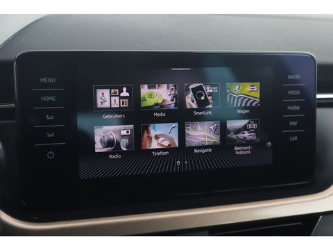 Škoda Kamiq 1.0 TSI Business Edition 116PK Virtual Cockpit Navigatie Stoelverwarming Clima Cruise Parkeersensors 16 inch LMV Carplay Android Getint Glas