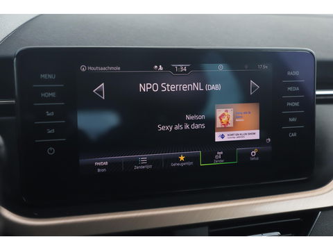 Škoda Kamiq 1.0 TSI Business Edition 116PK Virtual Cockpit Navigatie Stoelverwarming Clima Cruise Parkeersensors 16 inch LMV Carplay Android Getint Glas
