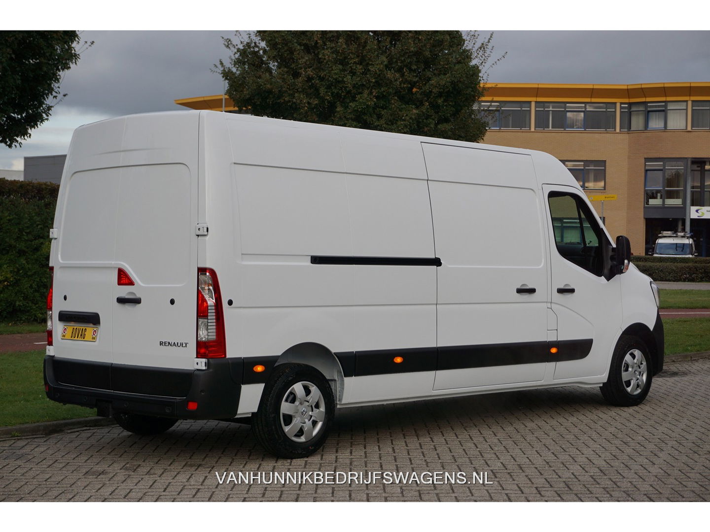 Renault Master T35 2.3 150PK L3H2 BPM VRIJ!! Navi, Cam, Betimmering, Trekhaak, 2x Schuifdeur!! NR. 310