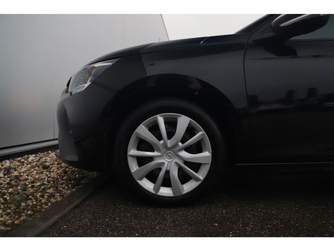 Opel Corsa 1.2 Edition 102PK Navigatie Carplay Android Airco Cruise Bluetooth Elektrische Ramen
