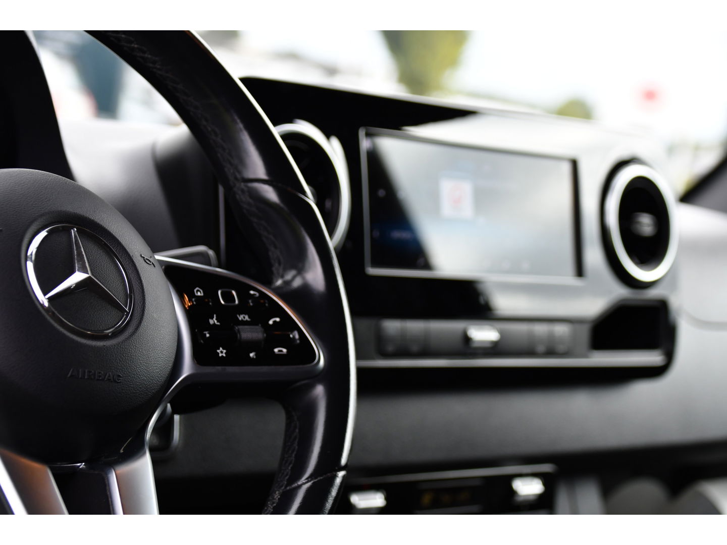 Mercedes-Benz Sprinter 316 RWD 2.2 CDI L2H2 Black Edition 360 Camera, Cruise, Carplay, Navi, Automaat, Led, 164PK, Multimedia, Uniek!