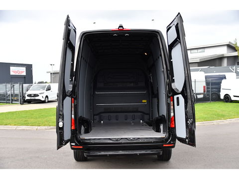 Mercedes-Benz Sprinter 316 RWD 2.2 CDI L2H2 Black Edition 360 Camera, Cruise, Carplay, Navi, Automaat, Led, 164PK, Multimedia, Uniek!