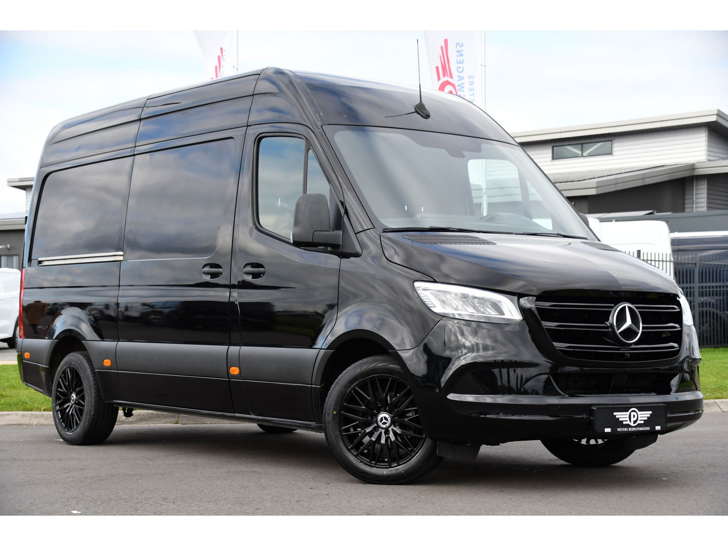 Mercedes-Benz Sprinter 316 RWD 2.2 CDI L2H2 Black Edition 360 Camera, Cruise, Carplay, Navi, Automaat, Led, 164PK, Multimedia, Uniek!