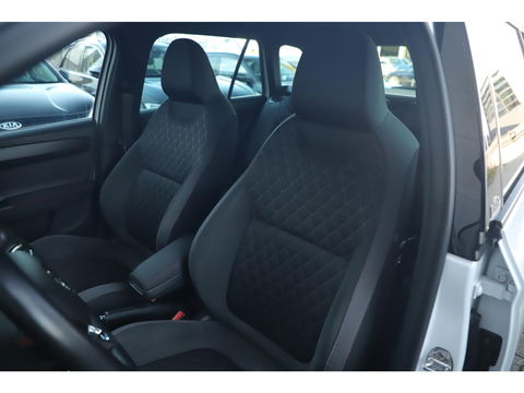 Škoda Fabia Combi 1.0 TSI Monte Carlo 95PK Sportstoelen Navigatie Clima Cruise Bluetooth Parkeersensor Front Assist 17 inch LMV