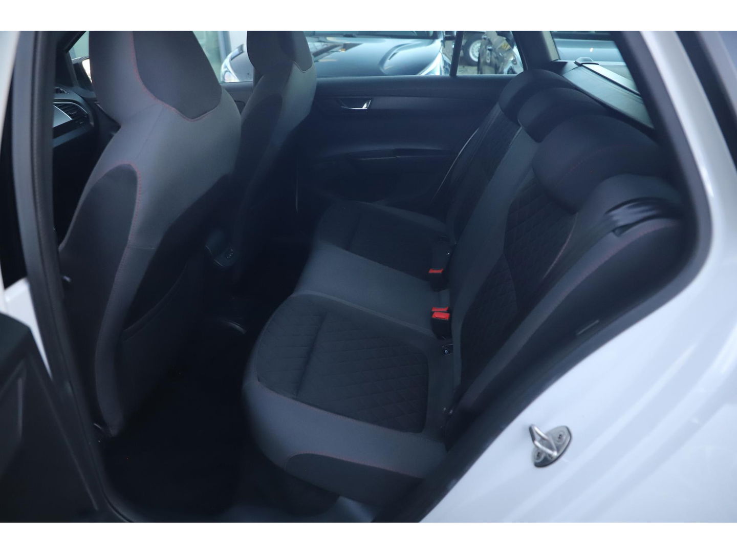 Škoda Fabia Combi 1.0 TSI Monte Carlo 95PK Sportstoelen Navigatie Clima Cruise Bluetooth Parkeersensor Front Assist 17 inch LMV