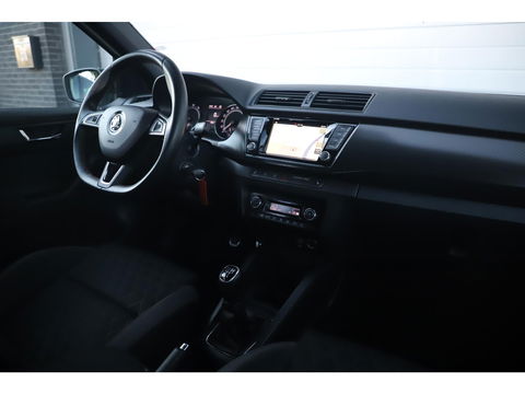 Škoda Fabia Combi 1.0 TSI Monte Carlo 95PK Sportstoelen Navigatie Clima Cruise Bluetooth Parkeersensor Front Assist 17 inch LMV