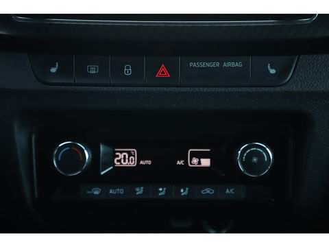 Škoda Fabia Combi 1.0 TSI Monte Carlo 95PK Sportstoelen Navigatie Clima Cruise Bluetooth Parkeersensor Front Assist 17 inch LMV