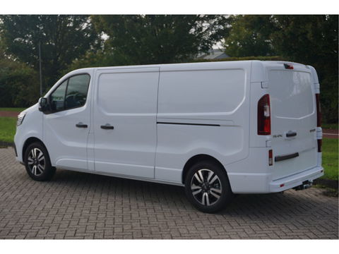 Renault Trafic 170PK L2H1 LUXE EDC AUT BPM VRIJ!! Navi, LM Velg, Betimmering, Trekhaak, 2x Schuifdeur!! NR. 331