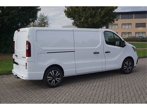 Renault Trafic 170PK L2H1 LUXE EDC AUT BPM VRIJ!! Navi, LM Velg, Betimmering, Trekhaak, 2x Schuifdeur!! NR. 331