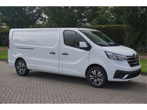 Renault Trafic 170PK L2H1 LUXE EDC AUT BPM VRIJ!! Navi, LM Velg, Betimmering, Trekhaak, 2x Schuifdeur!! NR. 331