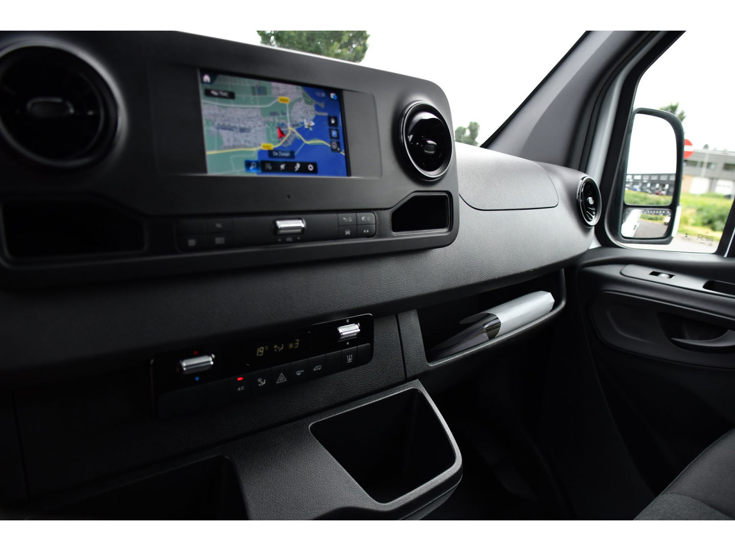 Mercedes-Benz Sprinter 317 1.9 CDI L2H2 RWD Cruise, Carplay, 170PK, Stoelverwarming, LED, Automaat, NAVI, VERKOCHT...Gefeliciteerd Osco!