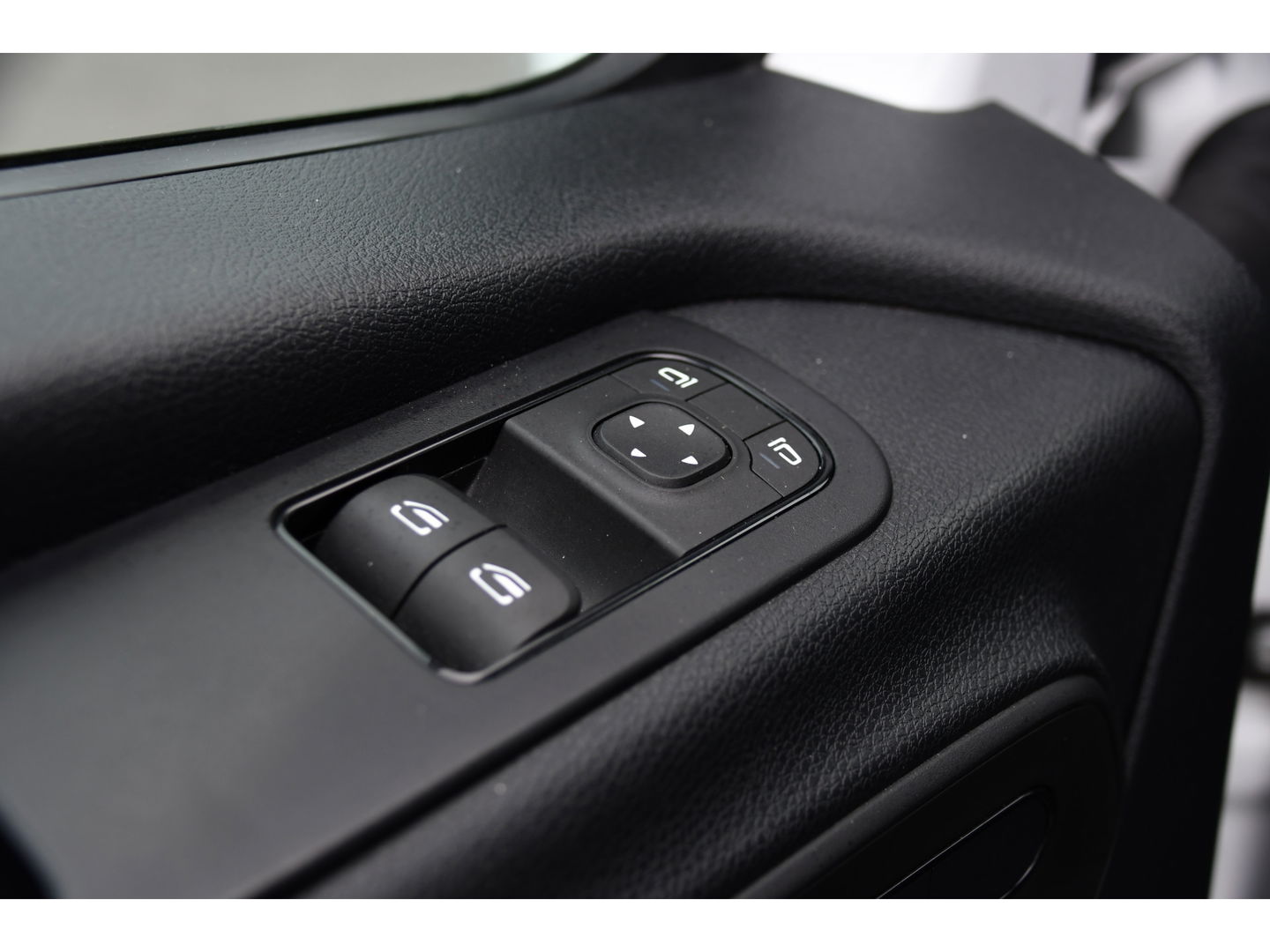 Mercedes-Benz Sprinter 317 1.9 CDI L2H2 RWD Cruise, Carplay, 170PK, Stoelverwarming, LED, Automaat, NAVI, VERKOCHT...Gefeliciteerd Osco!