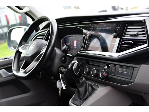 Volkswagen Transporter 2.0 TDI L2H1 30 Bulli Virtual, Adaptieve Cruise, Camera, Carplay, Multimedia, Trekhaak, Led, Automaat, UNIEK!