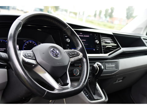 Volkswagen Transporter 2.0 TDI L2H1 30 Bulli Virtual, Adaptieve Cruise, Camera, Carplay, Multimedia, Trekhaak, Led, Automaat, UNIEK!