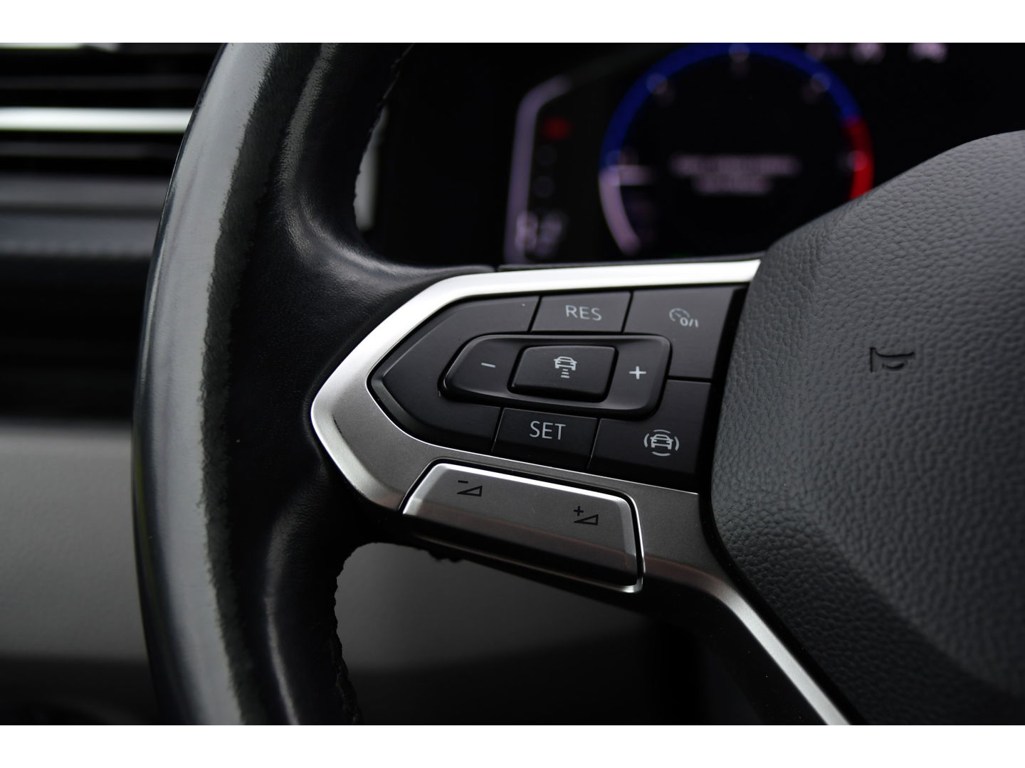 Volkswagen Transporter 2.0 TDI L2H1 30 Bulli Virtual, Adaptieve Cruise, Camera, Carplay, Multimedia, Trekhaak, Led, Automaat, UNIEK!