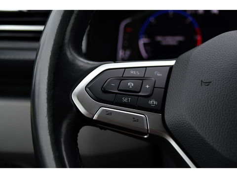 Volkswagen Transporter 2.0 TDI L2H1 30 Bulli Virtual, Adaptieve Cruise, Camera, Carplay, Multimedia, Trekhaak, Led, Automaat, UNIEK!