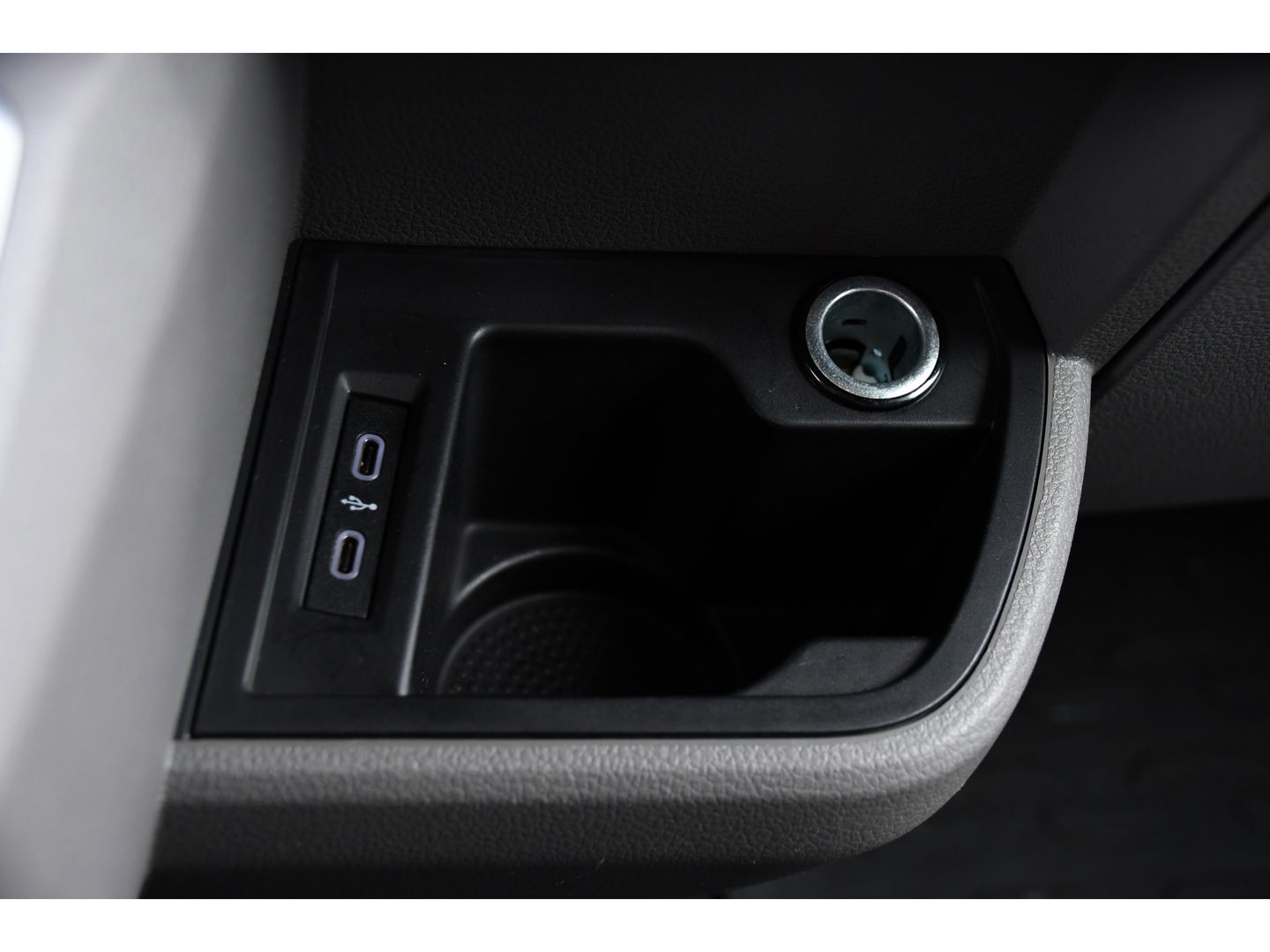 Volkswagen Transporter 2.0 TDI L2H1 30 Bulli Virtual, Adaptieve Cruise, Camera, Carplay, Multimedia, Trekhaak, Led, Automaat, UNIEK!