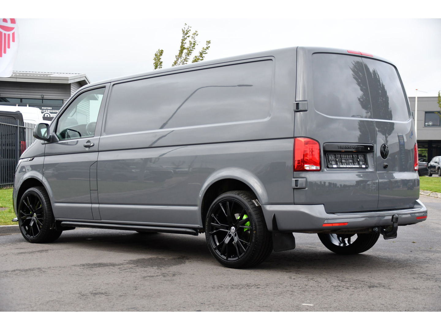 Volkswagen Transporter 2.0 TDI L2H1 30 Bulli Virtual, Adaptieve Cruise, Camera, Carplay, Multimedia, Trekhaak, Led, Automaat, UNIEK!