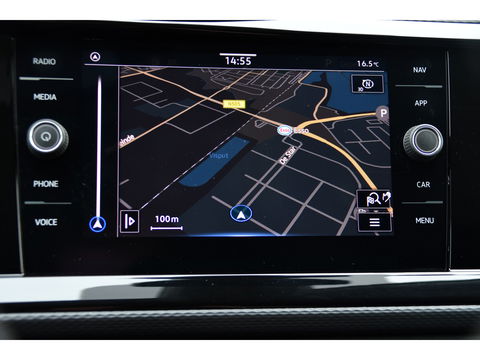 Volkswagen Transporter 2.0 TDI L2H1 30 Bulli Virtual, Adaptieve Cruise, Camera, Carplay, Multimedia, Trekhaak, Led, Automaat, UNIEK!