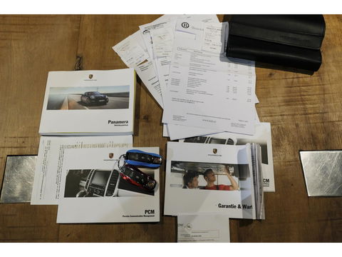 Porsche Panamera 3.0 S 421pk Facelift Schuifdak Stoelkoeling Luchtvering Bose LED lampen 20" LMV Navigatie Camera Elektrische klep