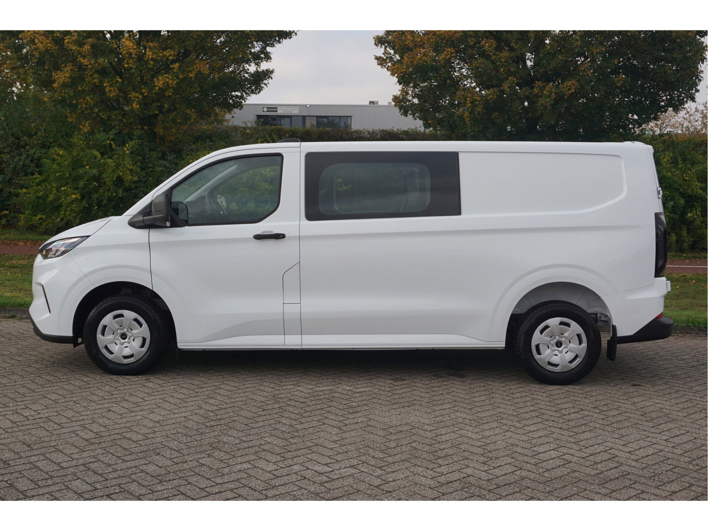 Ford Transit Custom 320L 150PK Trend Dubbel Cabine BPM VRIJ!! 13" Sync4 Apple CP/Android A. Cam!! NR. 421