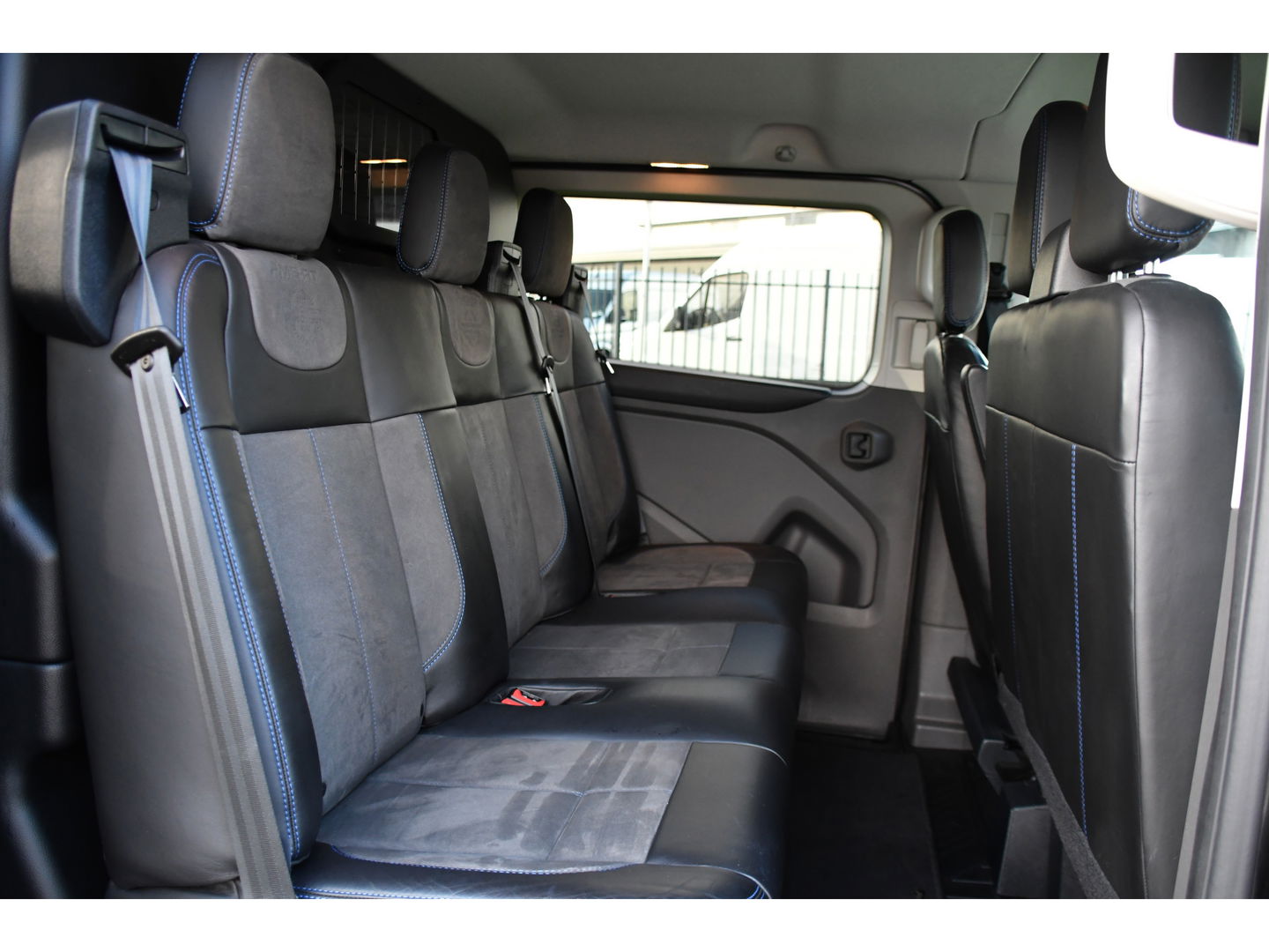 Ford Transit Custom 320 2.0 TDCI L1H1 MS-RT DC Camera, Cruise, Carplay, Automaat, Multimedia, LED, 185PK, Sensoren, Leder, UNIEK! VERKOCHT...Gefeliciteerd TARGO Service!