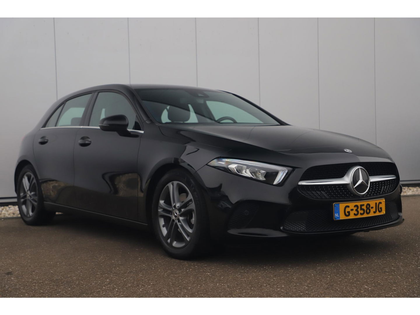 Mercedes-Benz A-Klasse 160 Advantage Widescreen Full LED Sportstoelen Navigatie Camera Clima Cruise Carplay android 17 inch LMV Lane Assist Parkeersensor