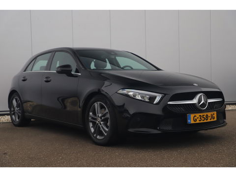 Mercedes-Benz A-Klasse 160 Advantage Widescreen Full LED Sportstoelen Navigatie Camera Clima Cruise Carplay android 17 inch LMV Lane Assist Parkeersensor