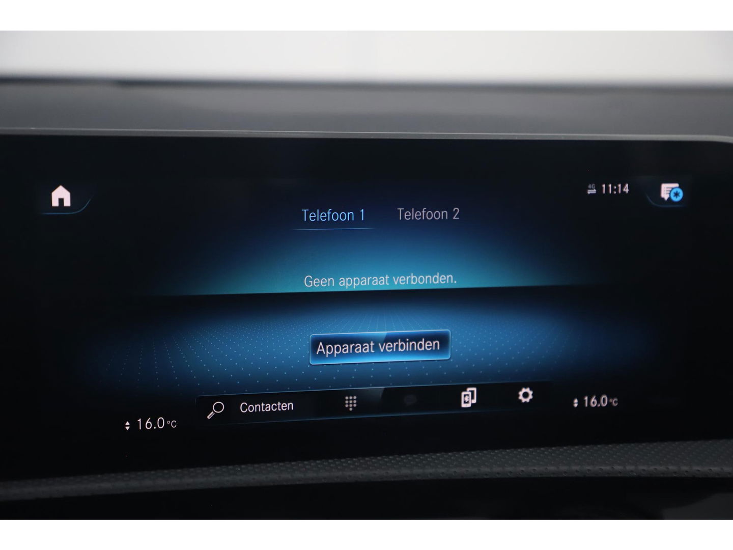 Mercedes-Benz A-Klasse 160 AMG Line Widescreen Full LED Half Leder Sportstoelen Navigatie Camera Clima Lane Assist Cruise Parkeersensors 18 inch AMG LMV