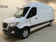Mercedes-Benz Sprinter 317 CDI L3H2 RWD Automaat / Euro 6 / Airco / MBUX / Trekhaak / Camera / CarPlay / Navigatie / 3-Zits / 7.300 KM !!