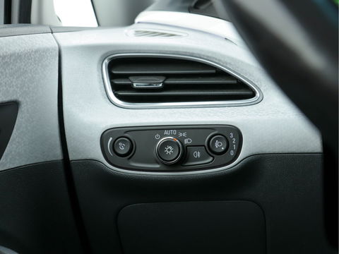 Opel Ampera-E Business Executive 60 kWh (INCL-BTW)  Aut. *LUXURY-LEATHER | BOSE-SOUNDSYSTEM | DIGI-COCKPIT | KEYLESS | CCS-FASTLOADER | FULL-LED | DAB | NAVI-FULLMAP | CRUISE | CARPLAY | LANE-ASSIST | COMFORT-SEATS | 17"ALU*