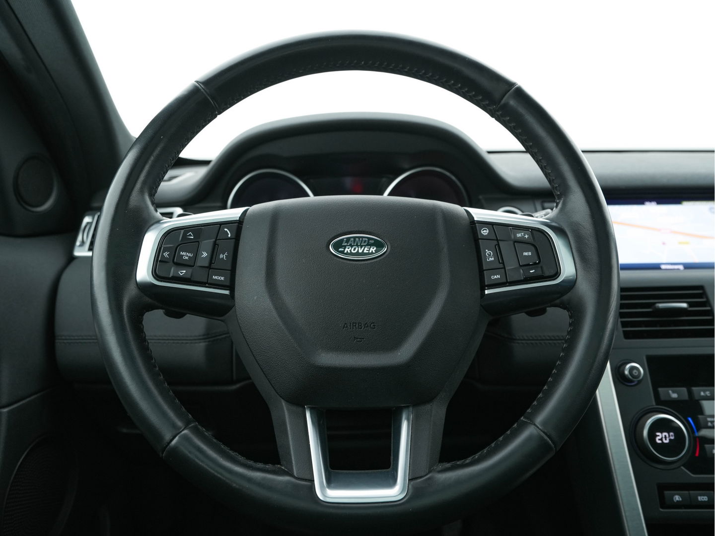 Land Rover Discovery Sport 2.0 TD4 AWD Urban Series SE Dynamic Aut. *PANO | FULL-LEATHER | XENON | CAMERA | NAVI-FULLMAP | MERIDIAN-AUDIO | ECC | PDC | CRUISE | LANE-ASSIST | 19"ALU*