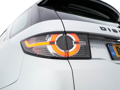 Land Rover Discovery Sport 2.0 TD4 AWD Urban Series SE Dynamic Aut. *PANO | FULL-LEATHER | XENON | CAMERA | NAVI-FULLMAP | MERIDIAN-AUDIO | ECC | PDC | CRUISE | LANE-ASSIST | 19"ALU*