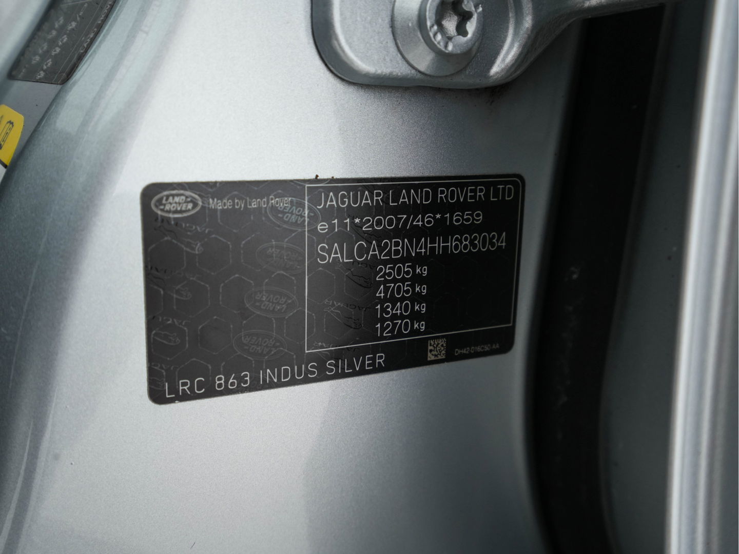 Land Rover Discovery Sport 2.0 TD4 AWD Urban Series SE Dynamic Aut. *PANO | FULL-LEATHER | XENON | CAMERA | NAVI-FULLMAP | MERIDIAN-AUDIO | ECC | PDC | CRUISE | LANE-ASSIST | 19"ALU*